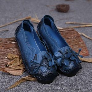 נעלולי פלא נעלי נשים SOCOFY Genuine Leather Handmade Flower Loafers Soft Flat Casual Shoes
