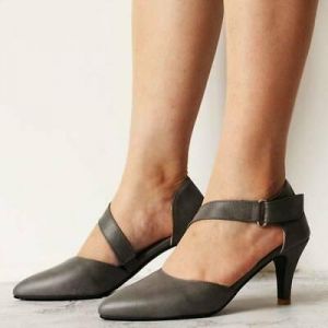 Hollow Women Sandal Pointed Toe Strap Supply New Summer 1Pair Trendy Heel Shoes